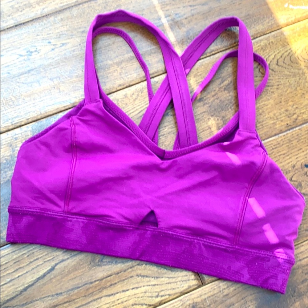 Lululemon sports bra
